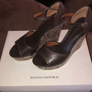 Banana Republic “Nicola” Wedges